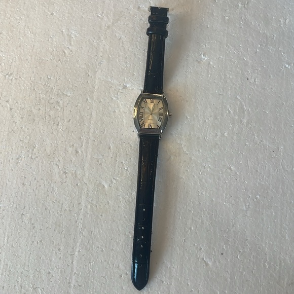 Vintage 90s SKC quartz watch glow-in-the-dark hands black band new battery women - Picture 5 of 7